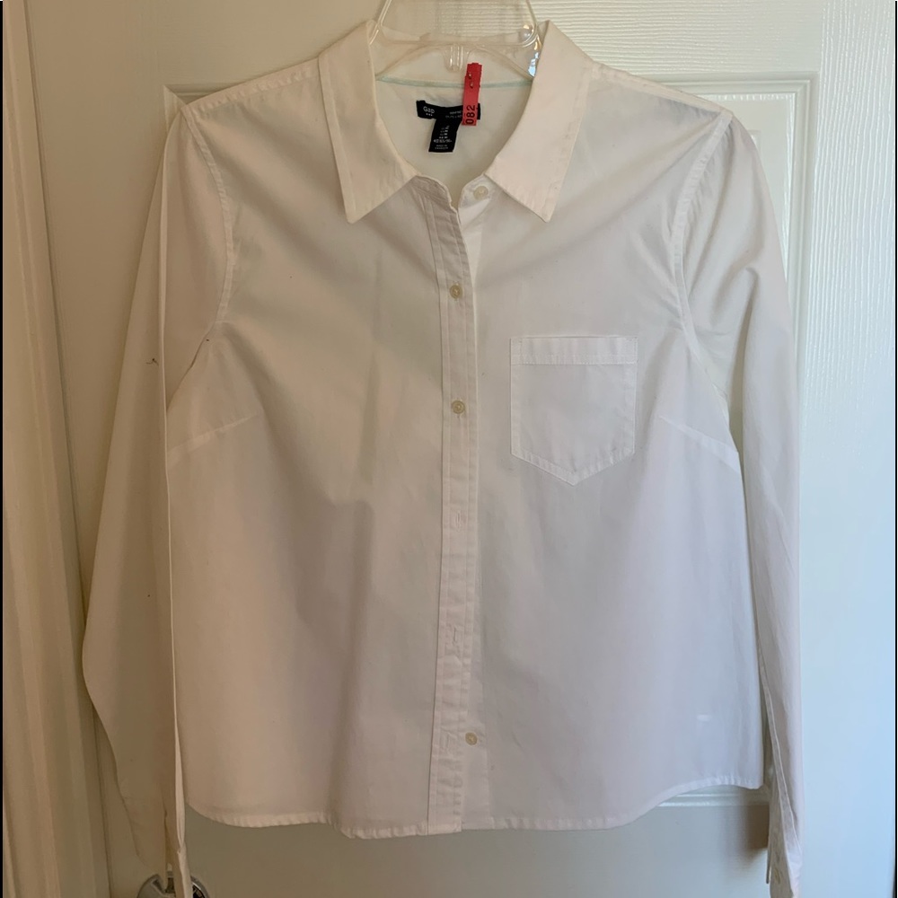 While button down blouse